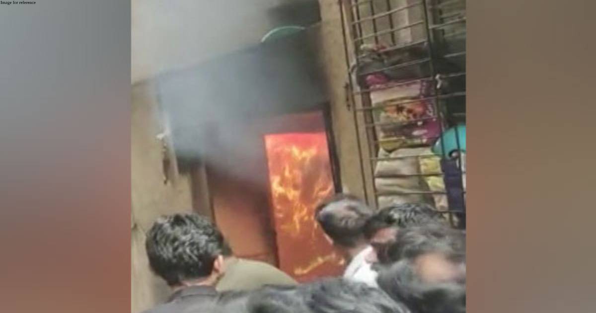 Mumbai: 10 hospitalised, 80 rescued in Mulund building fire